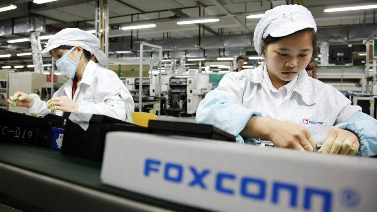 Foxconn erhofft sich durch iPhone 15 einen Anstieg trotz sinkenden Gewinnen